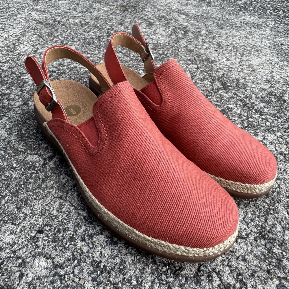 REVITALIGN Women's Ventura Canvas Slingback‎ Clog Women's Sz 7.5 B Brick Red